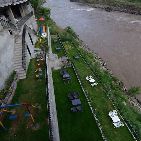La Orilla Hotel Muzaffarabad Εξωτερικό φωτογραφία