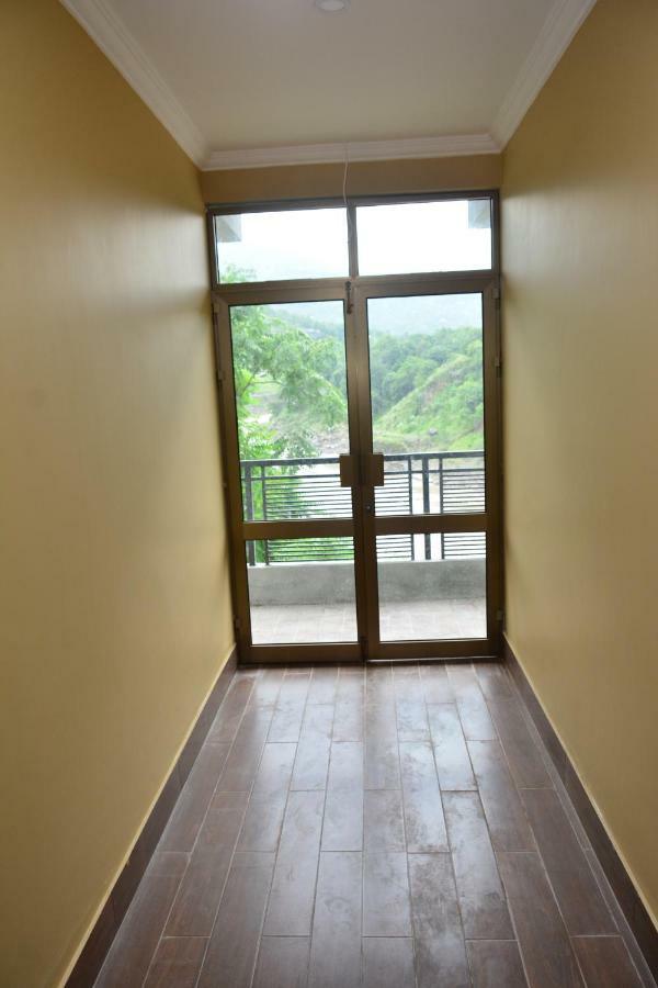 La Orilla Hotel Muzaffarabad Εξωτερικό φωτογραφία