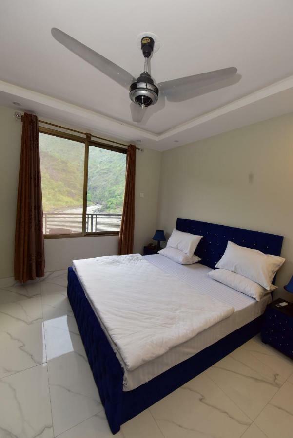La Orilla Hotel Muzaffarabad Εξωτερικό φωτογραφία