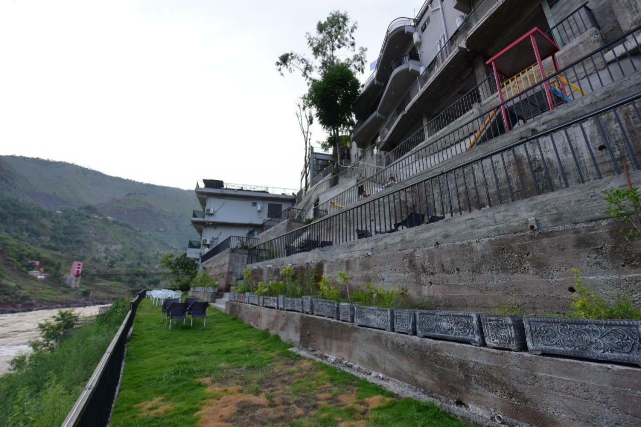 La Orilla Hotel Muzaffarabad Εξωτερικό φωτογραφία